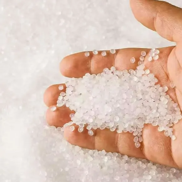 PP pelety Surové plastové granule